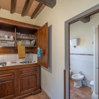 Appartamento Orvieto - Angolo cottura ed ingresso bagno