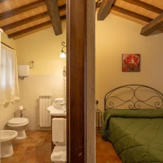 Camera Tripla - camera e bagno